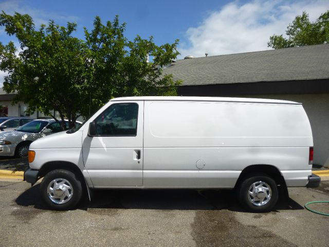 2004 Ford Econoline Awd-turbo