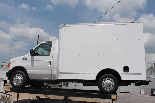 2005 Ford Econoline GT Deluxe Bullitt