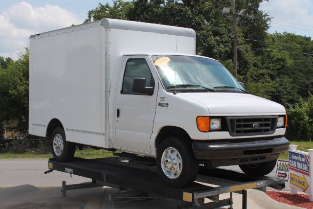 2005 Ford Econoline GT Deluxe Bullitt