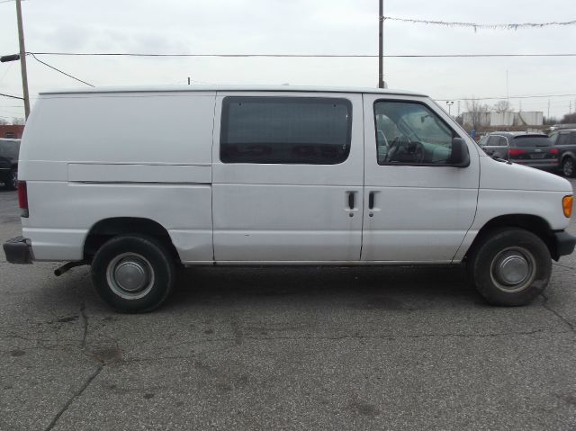 2005 Ford Econoline Awd-turbo