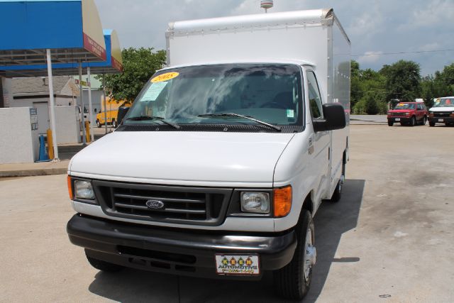 2005 Ford Econoline GT Deluxe Bullitt