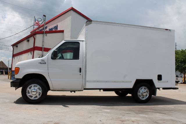 2005 Ford Econoline GT Deluxe Bullitt