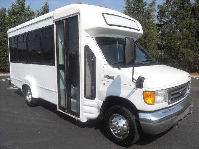 2005 Ford Econoline GT Deluxe Bullitt