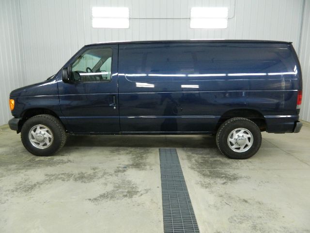 2005 Ford Econoline 4dr Sdn I4 CVT ULEV