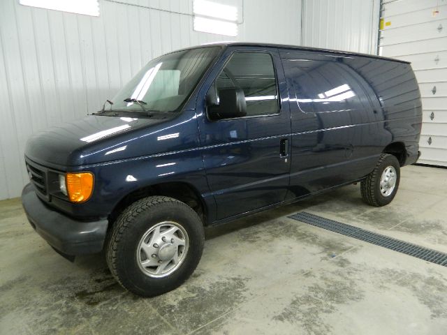 2005 Ford Econoline 4dr Sdn I4 CVT ULEV