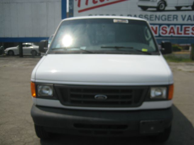 2005 Ford Econoline Awd-turbo