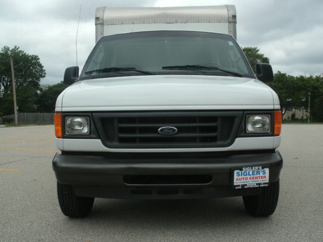 2005 Ford Econoline GT Deluxe Bullitt