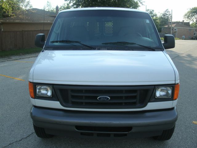 2005 Ford Econoline 4dr 4WD SLE Commercial