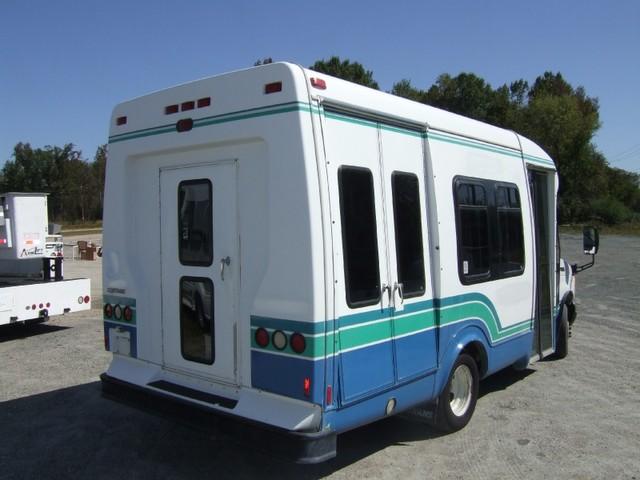 2005 Ford Econoline Coupe 4D