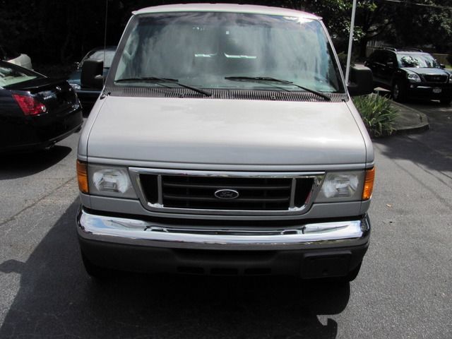 2005 Ford Econoline SL Pickup 4D 5 1/2 Ft