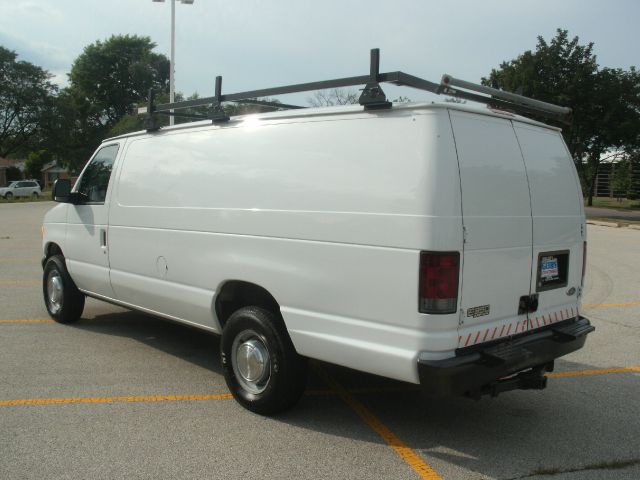 2005 Ford Econoline 4dr 4WD SLE Commercial