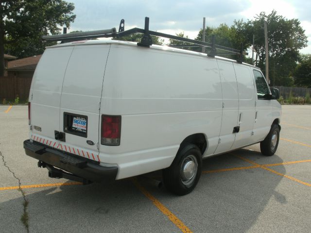 2005 Ford Econoline 4dr 4WD SLE Commercial