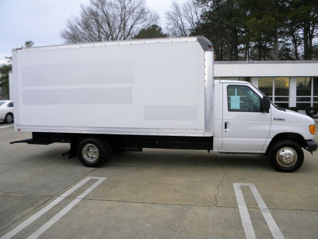 2006 Ford Econoline GT Deluxe Bullitt