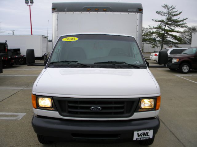 2006 Ford Econoline GT Deluxe Bullitt