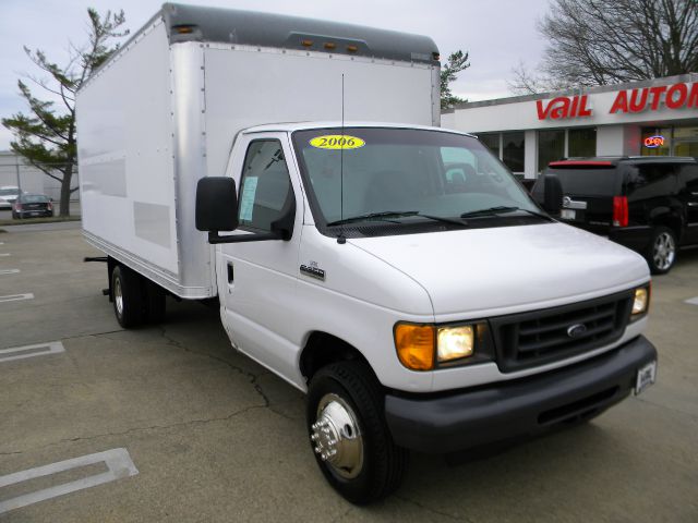 2006 Ford Econoline GT Deluxe Bullitt