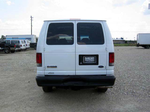 2006 Ford Econoline GT Deluxe Bullitt