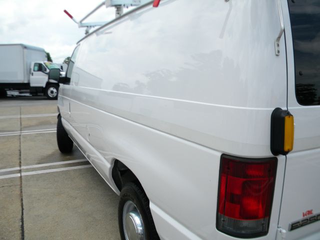 2006 Ford Econoline Awd-turbo