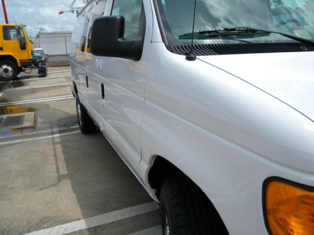 2006 Ford Econoline Awd-turbo