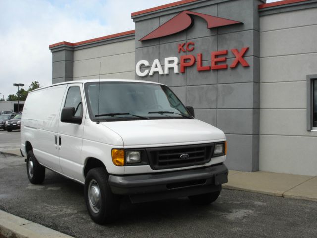 2006 Ford Econoline GT Deluxe Bullitt