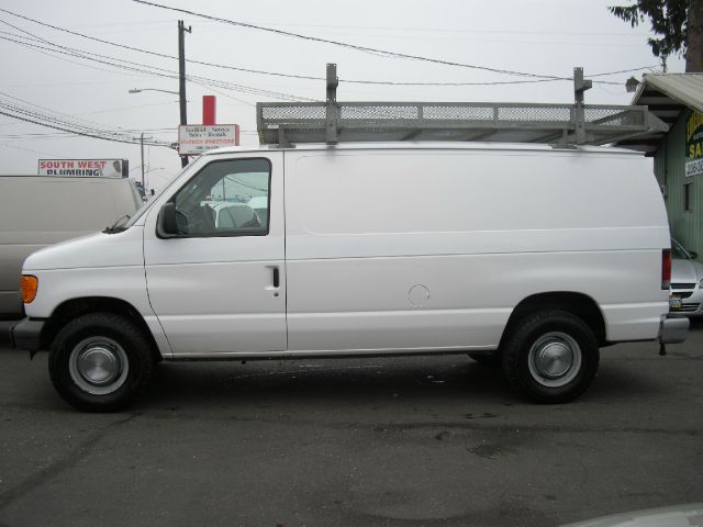 2006 Ford Econoline 5dr XLE FWD (GS)