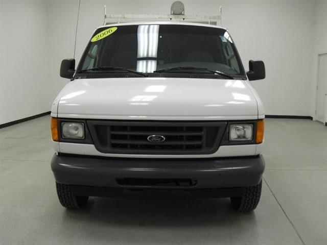 2006 Ford Econoline Unknown