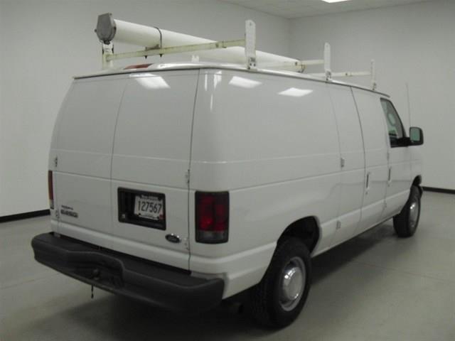 2006 Ford Econoline Unknown