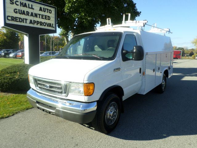 2006 Ford Econoline GT Deluxe Bullitt