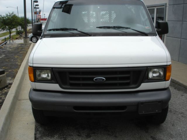 2006 Ford Econoline GT Deluxe Bullitt