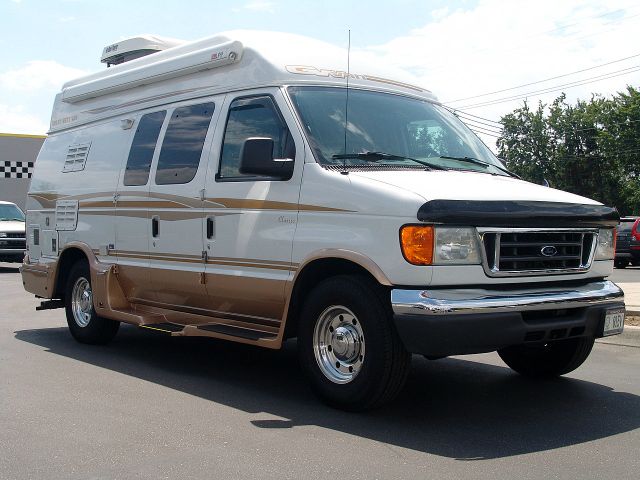 2006 Ford Econoline 2.5 S Model