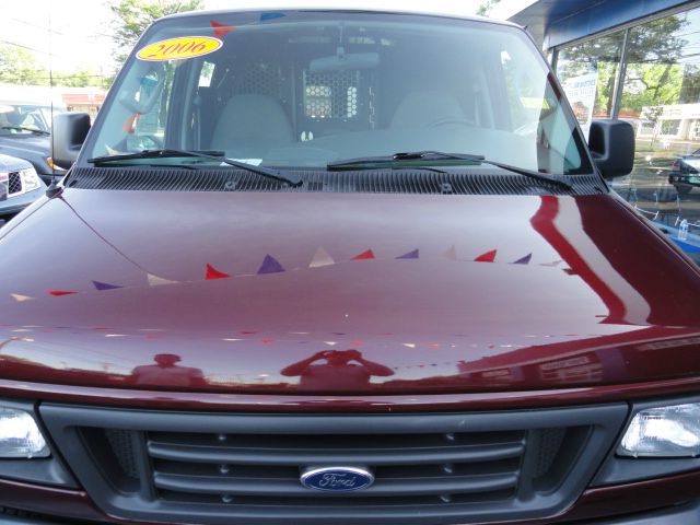 2006 Ford Econoline 4dr Sport Sdn Sedan