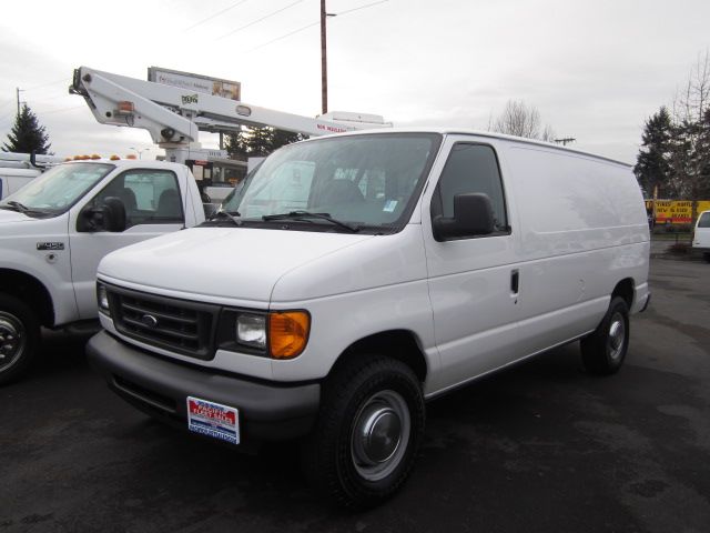 2006 Ford Econoline GT Deluxe Bullitt