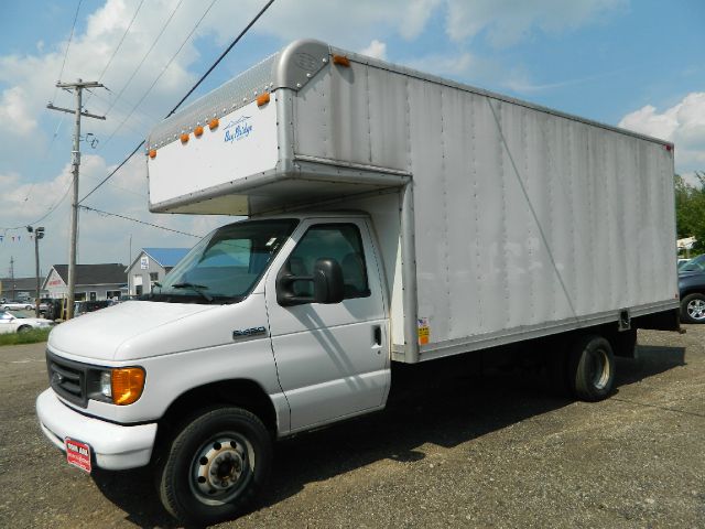 2006 Ford Econoline I4 Man SE