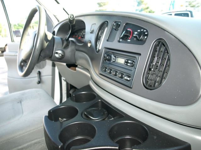 2006 Ford Econoline GT Deluxe Bullitt