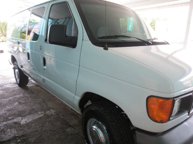 2006 Ford Econoline Awd-turbo