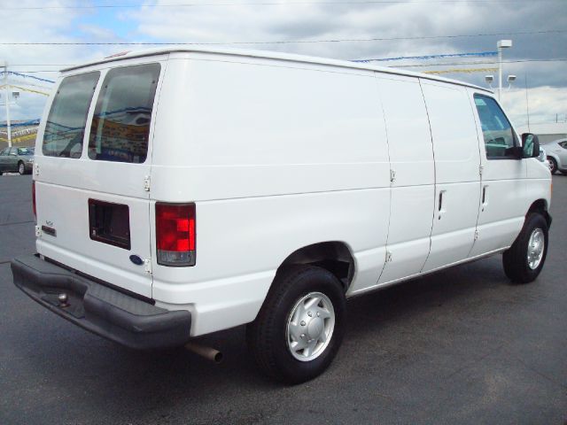 2007 Ford Econoline Awd-turbo