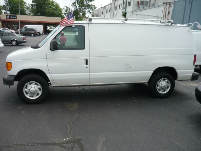 2007 Ford Econoline GT Deluxe Bullitt