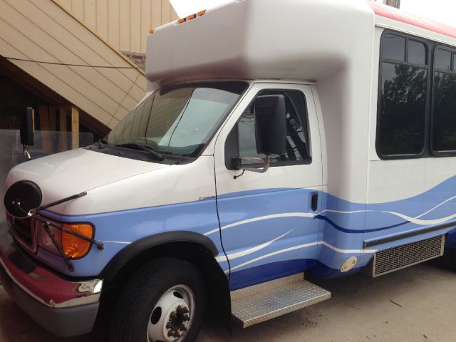 2007 Ford Econoline 3.8 Sedan