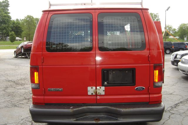 2007 Ford Econoline SE Truck