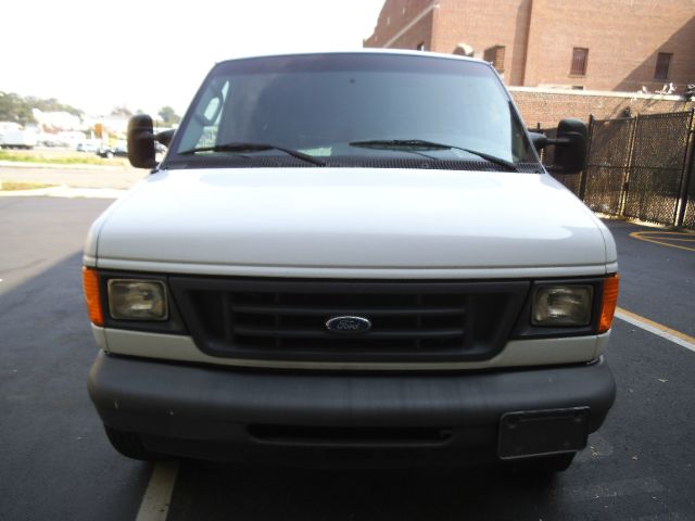 2007 Ford Econoline Awd-turbo