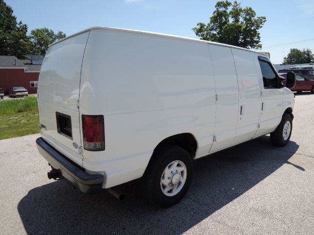 2007 Ford Econoline Awd-turbo