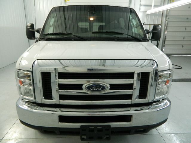 2008 Ford Econoline SE Truck