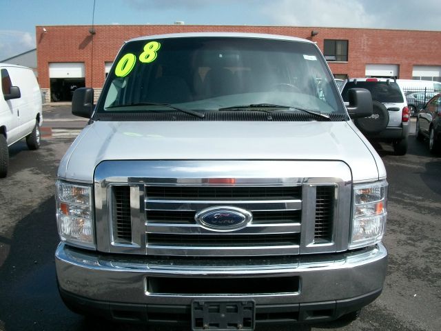 2008 Ford Econoline 2.5 S Model