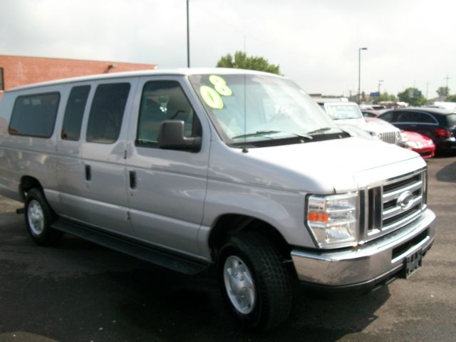 2008 Ford Econoline 2.5 S Model