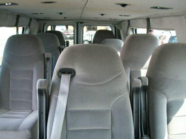 2008 Ford Econoline 2.5 S Model