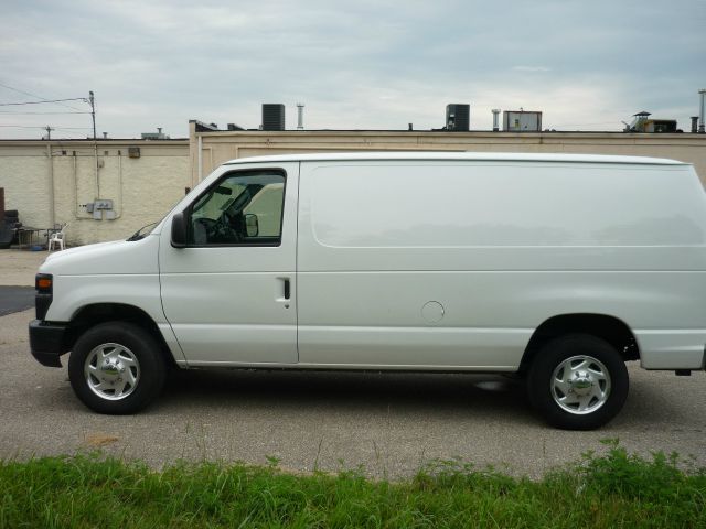 2008 Ford Econoline SE Truck