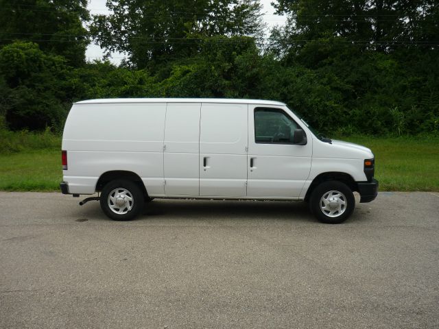 2008 Ford Econoline SE Truck