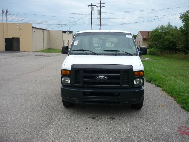 2008 Ford Econoline SE Truck