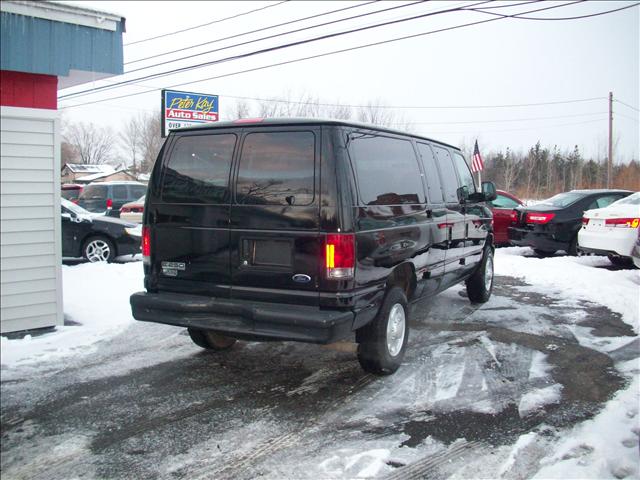 2008 Ford Econoline Overland 4X4