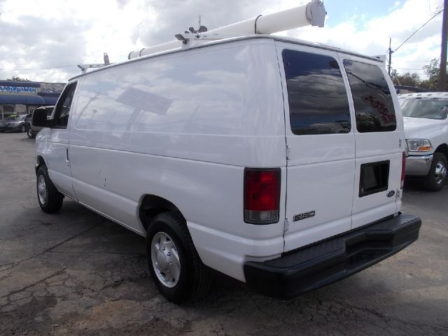 2008 Ford Econoline SE Truck