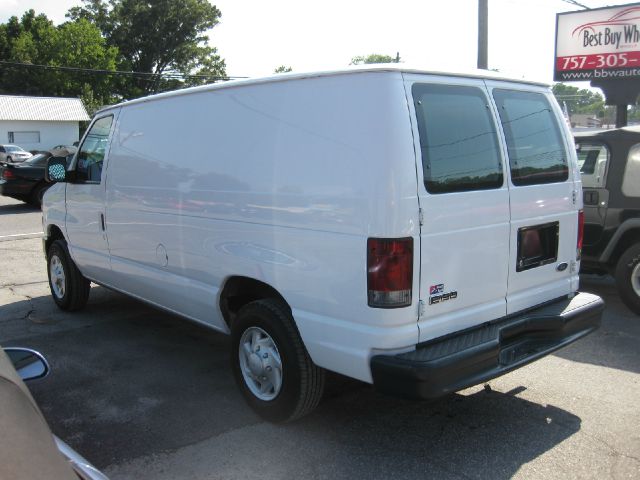 2008 Ford Econoline SE Truck